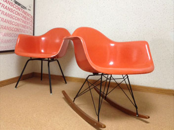 ハーマンミラー イームズ/eames ビンテージ アームシェルチェア オレンジ